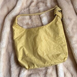 BAGGU Large Nylon Sling Bag in Butter